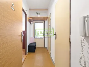 Prodej bytu 2+kk, Praha, Gutova, 45 m2