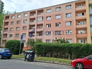 Prodej bytu 2+1, Praha, Sněženková, 52 m2