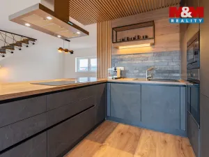 Prodej bytu 4+kk, České Budějovice - České Budějovice 3, Skuherského, 128 m2