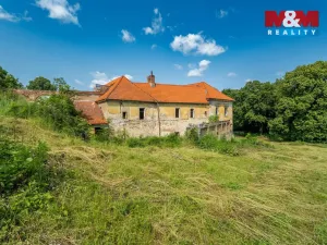 Prodej komerčního pozemku, Zvoleněves, 18484 m2