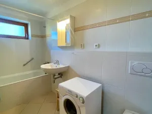 Pronájem bytu 1+kk, Praha, Na okraji, 33 m2