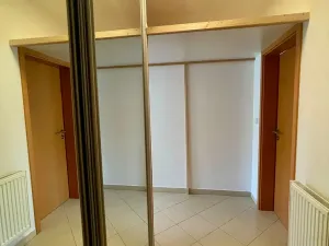 Pronájem bytu 1+kk, Praha, Na okraji, 33 m2