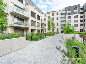 Pronájem bytu 1+kk, Praha - Holešovice, U průhonu, 31 m2