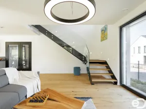 Prodej rodinného domu, Mladá Boleslav - Jemníky, 184 m2