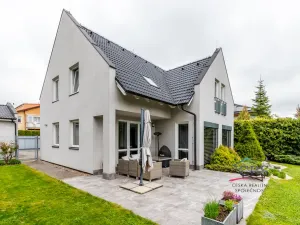 Prodej rodinného domu, Hostivice, 310 m2