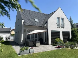 Prodej rodinného domu, Hostivice, 310 m2