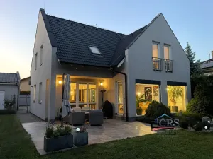 Prodej rodinného domu, Hostivice, 310 m2