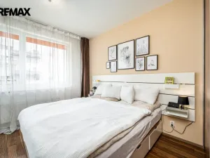 Prodej bytu 2+kk, Praha - Horní Měcholupy, Modenská, 58 m2