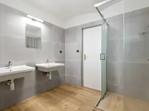 Pronájem kanceláře, Ostrava, Českobratrská, 580 m2