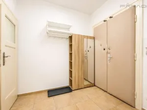 Pronájem bytu 2+kk, Praha - Žižkov, Jana Želivského, 42 m2