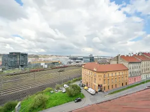 Pronájem bytu 2+kk, Praha - Vysočany, Spojovací, 36 m2