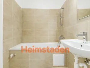 Pronájem bytu 2+1, Ostrava - Poruba, náměstí Boženy Němcové, 58 m2