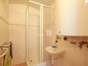Prodej rodinného domu, Myslív, 286 m2