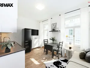 Prodej bytu 1+kk, Praha - Vršovice, Černomořská, 20 m2