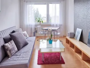 Pronájem bytu 2+kk, Praha, Nechvílova, 54 m2