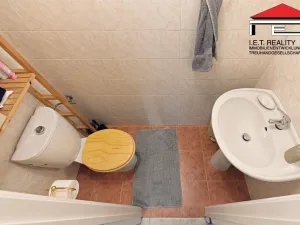 Pronájem bytu 3+1, Praha - Libeň, Společná, 66 m2