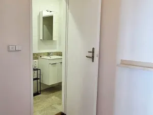 Pronájem bytu 1+1, Praha - Vinohrady, Kouřimská, 37 m2