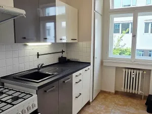 Pronájem bytu 1+1, Praha - Vinohrady, Kouřimská, 37 m2