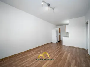Pronájem bytu 2+kk, Praha - Strašnice, Pod strání, 43 m2