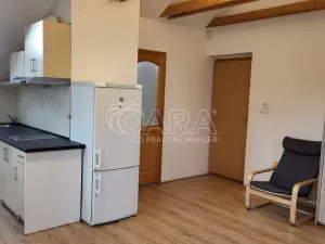 Pronájem bytu 1+kk, Čelákovice, Masarykova, 33 m2