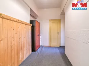 Prodej bytu 1+1, Cheb, Hviezdoslavovo náměstí, 38 m2