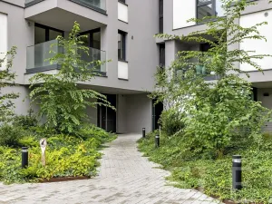 Pronájem bytu 1+kk, Praha - Strašnice, Ramonova, 27 m2