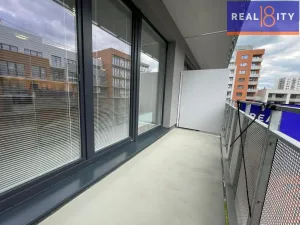Pronájem bytu 1+kk, Praha, Gerstelova, 35 m2