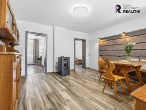 Prodej rodinného domu, Rašovice, 195 m2