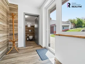 Prodej rodinného domu, Rašovice, 195 m2