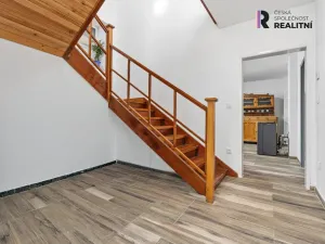 Prodej rodinného domu, Rašovice, 195 m2
