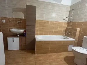 Pronájem bytu 2+1, Hostinné, Dolní brána, 70 m2