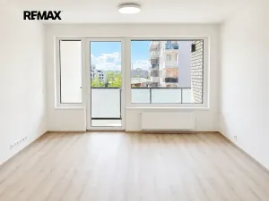 Pronájem bytu 2+kk, Praha - Hloubětín, Waltariho, 54 m2