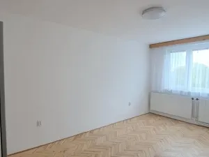 Pronájem bytu 2+1, Jihlava, Jiřího z Poděbrad, 55 m2
