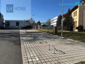 Pronájem garážového stání, Kutná Hora, Za Lidkou, 15 m2