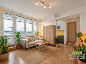 Prodej bytu 1+kk, Zlín, Ševcovská, 33 m2