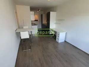 Pronájem bytu 2+kk, Praha, Veronské nám., 42 m2