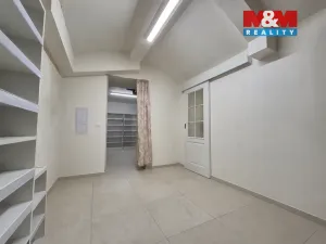 Pronájem obchodního prostoru, Praha - Nové Město, Štěpánská, 61 m2