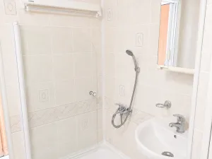 Pronájem bytu 2+kk, Praha, Rabyňská, 39 m2