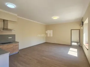 Pronájem bytu 2+kk, Kolín - Kolín IV, Školská, 59 m2