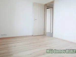 Pronájem bytu 2+kk, Praha - Kamýk, 45 m2