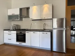 Prodej bytu 2+kk, Praha - Strašnice, Saratovská, 58 m2