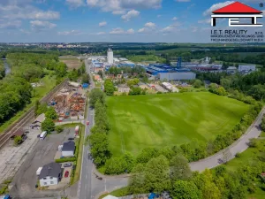 Prodej komerčního pozemku, Staré Město, Na Zbytkách, 30816 m2