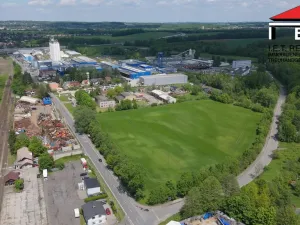Prodej komerčního pozemku, Staré Město, Na Zbytkách, 30816 m2
