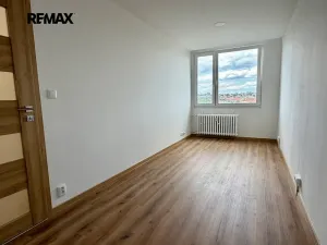 Pronájem bytu 3+kk, Praha - Strašnice, Gutova, 67 m2
