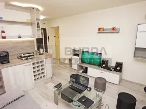 Pronájem bytu 2+kk, Neratovice, 30 m2