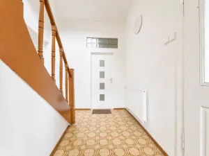 Pronájem bytu 3+1, Bělá pod Bezdězem, Husova, 76 m2