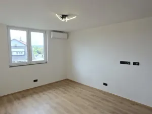 Prodej bytu 1+1, Světlík, 38 m2