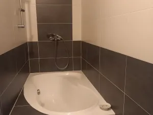 Prodej bytu 2+kk, Praha, Pod Formankou, 54 m2