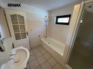 Pronájem rodinného domu, Hlásná Třebaň, K Černé Skále, 175 m2
