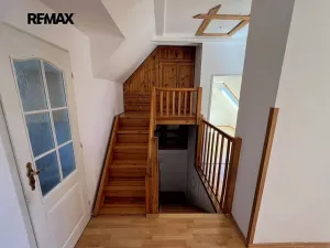 Pronájem rodinného domu, Hlásná Třebaň, K Černé Skále, 175 m2